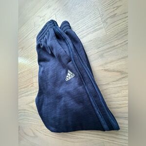 Adidas  joggers. Medium. Youth.10-12